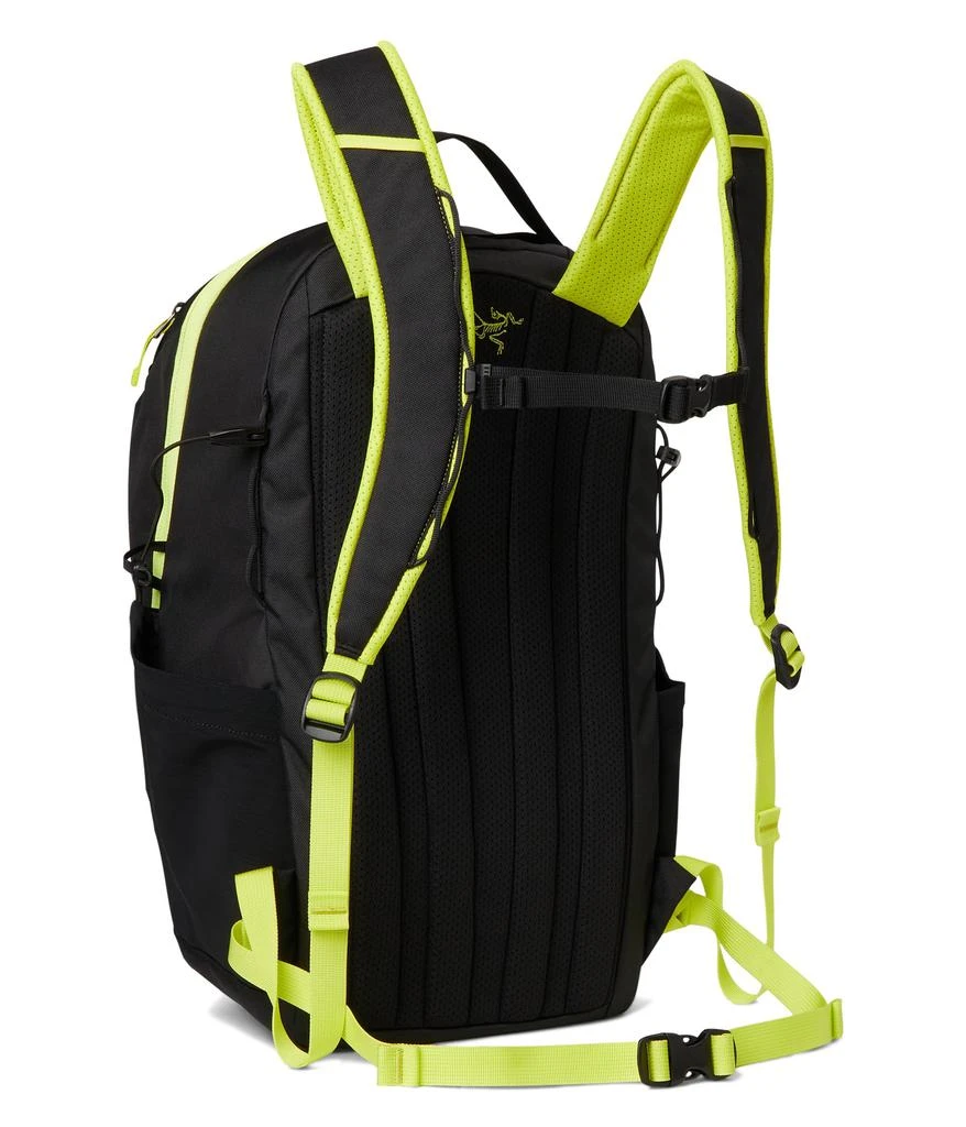 商品Arc'teryx|Mantis 26 Backpack,价格¥1164,第2张图片详细描述