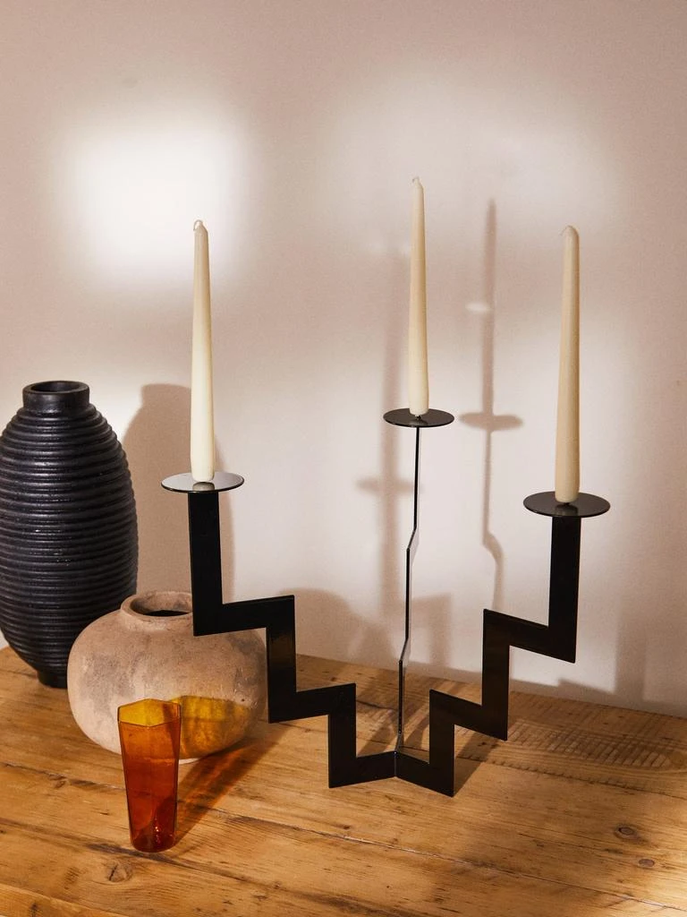 商品Jermaine Gallacher|Zigzag steel candelabra,价格¥2405,第2张图片详细描述
