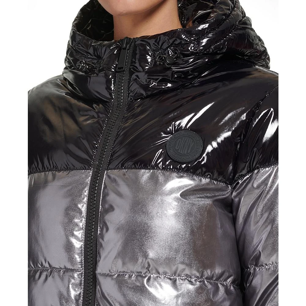 商品DKNY|Women's Metallic Colorblocked Hooded Puffer Jacket,价格¥534,第4张图片详细描述