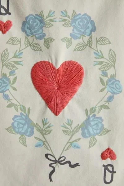 商品Urban Outfitters|Queen Of Hearts Embroidered Tapestry,价格¥296,第3张图片详细描述