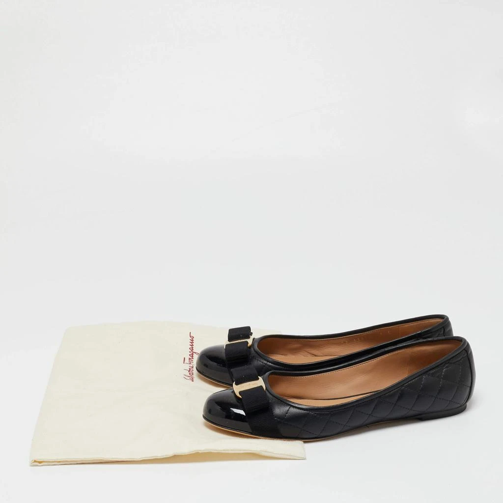 Salvatore Ferragamo Black Leather and Patent Cap-Toe Vara Bow Ballet Flats Size 38.5 商品