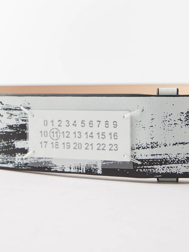 商品MAISON MARGIELA|Logo-plaque distressed leather belt,价格¥1938,第3张图片详细描述