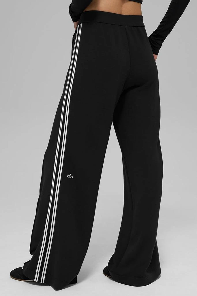 商品Alo|Track Star Wide Leg Pant (Regular) - Black,价格¥1125,第4张图片详细描述