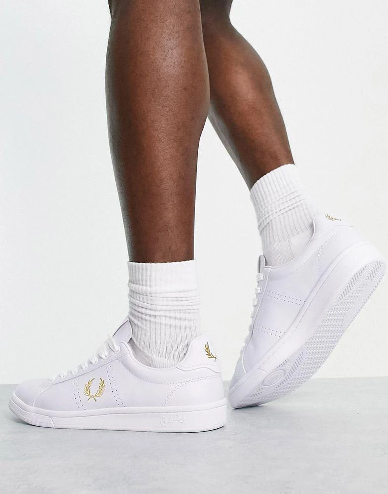 商品Fred Perry|Fred Perry B721 gold logo leather trainer in white,价格¥773,第2张图片详细描述