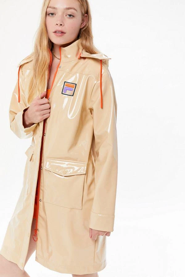 商品Fila|FILA UO Exclusive Kaloni Patent Rain Jacket,价格¥227,第5张图片详细描述