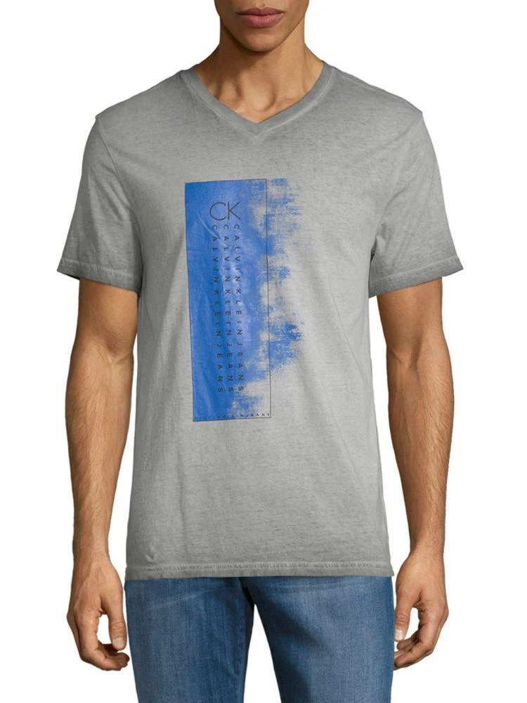 商品Calvin Klein|Gradient Logo V-Neck Tee,价格¥118,第1张图片