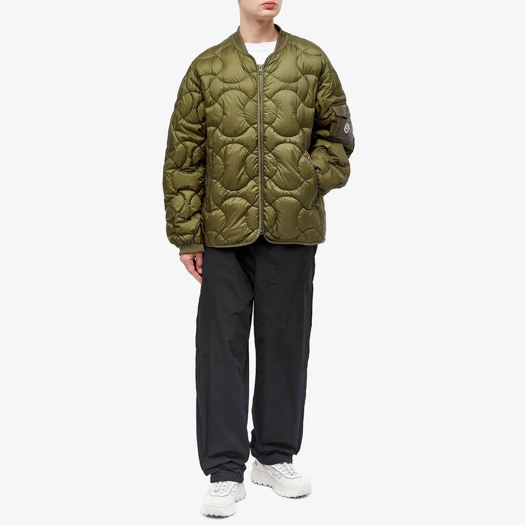 商品Moncler|Moncler Sham Quilted Bomber Jacket,价格¥9160,第4张图片详细描述