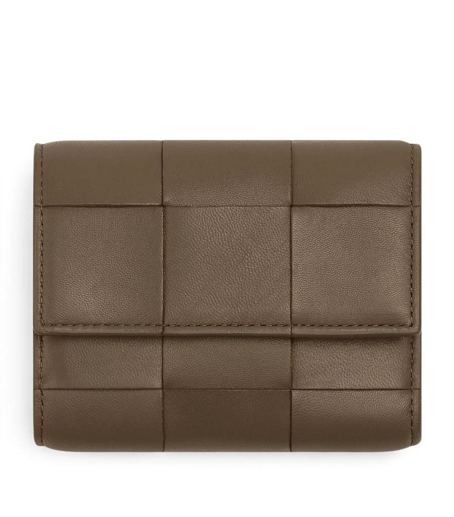 商品Bottega Veneta|Leather Cassette Trifold Wallet,价格¥5152,第1张图片