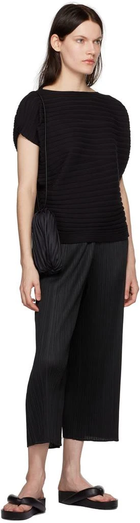 商品Issey Miyake|Black Linear Knit Shoulder Bag,价格¥1915,第5张图片详细描述