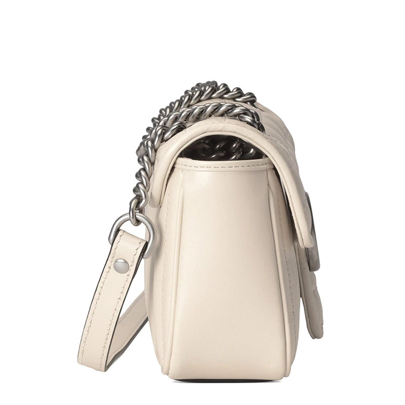 商品Gucci|【预售3-7天】GUCCI/古驰 21秋冬GG Marmont系列 女士迷你白色绗缝皮革复古银饰双G翻盖斜挎单肩链条包446744UM8AN9022,价格¥15656,第6张图片详细描述