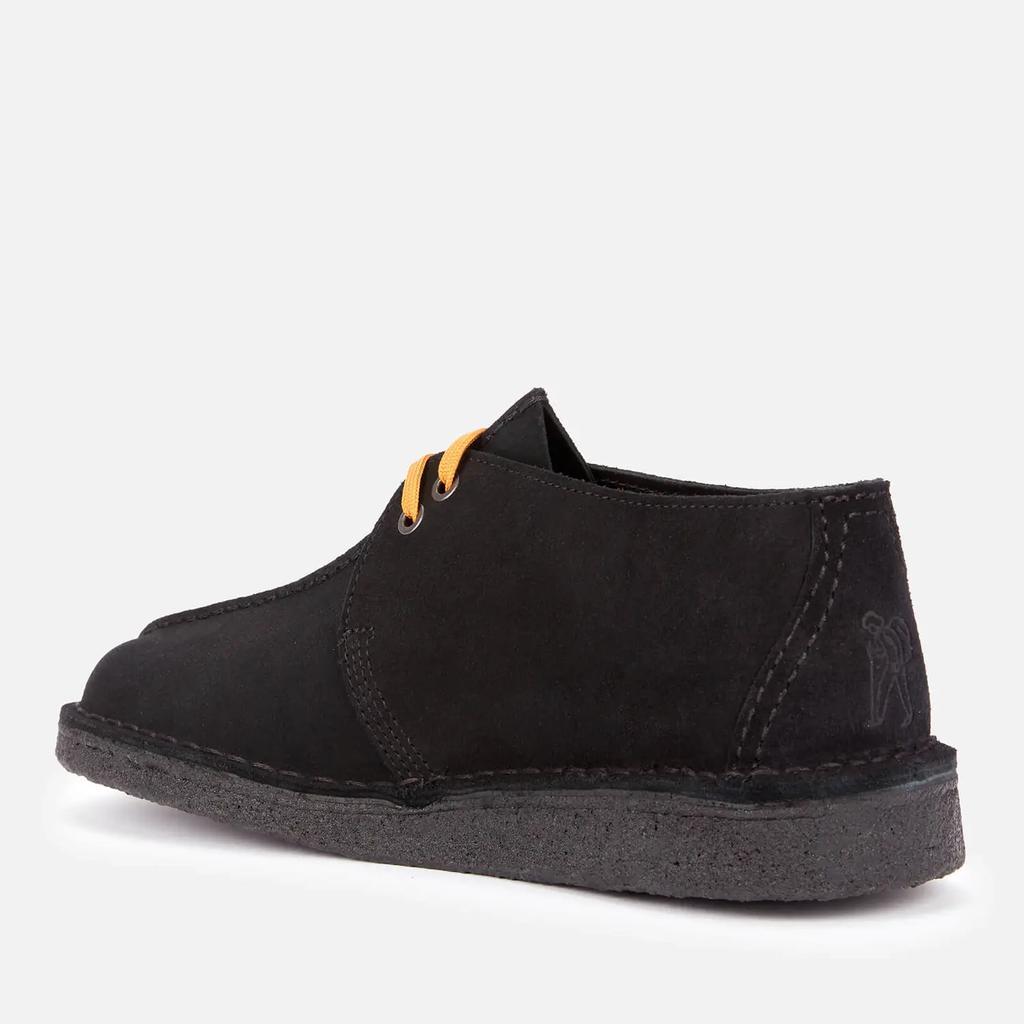 商品Clarks|Clarks Originals Men's Desert Trek Suede Shoes - Black,价格¥955,第4张图片详细描述
