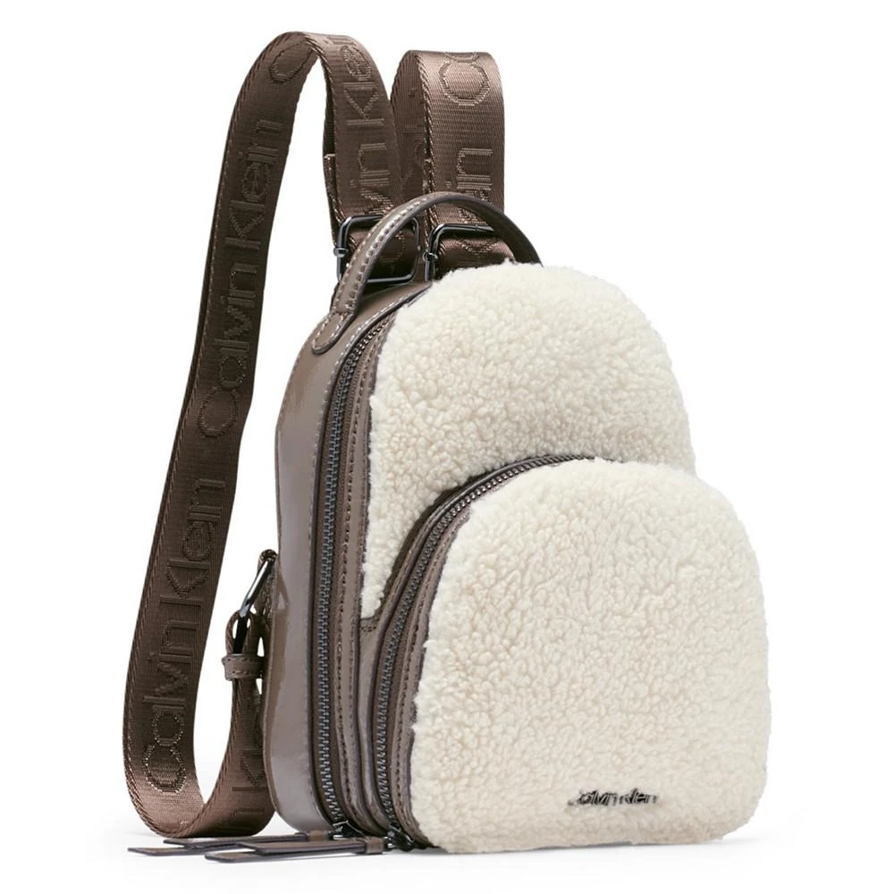 商品Calvin Klein|Astatine Sherpa Mini Backpack,价格¥667,第4张图片详细描述