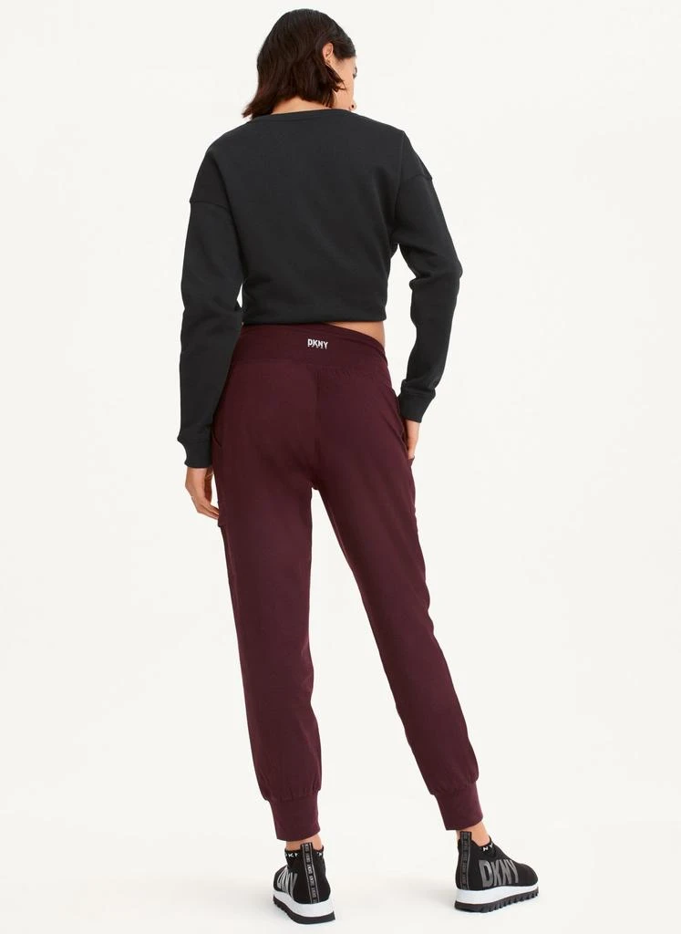 商品DKNY|Balance Compression Cargo Jogger,价格¥372,第3张图片详细描述