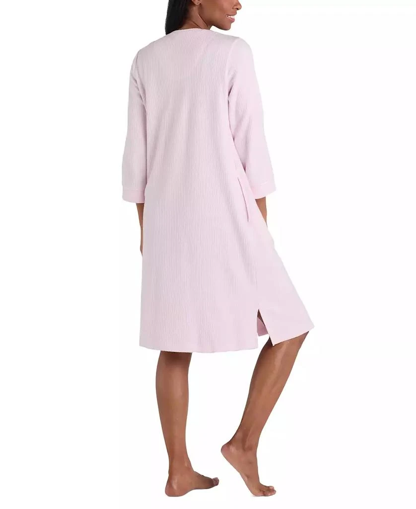 商品Miss Elaine|Plus Size Embroidered Waffle-Knit Grip Robe,价格¥140,第2张图片详细描述
