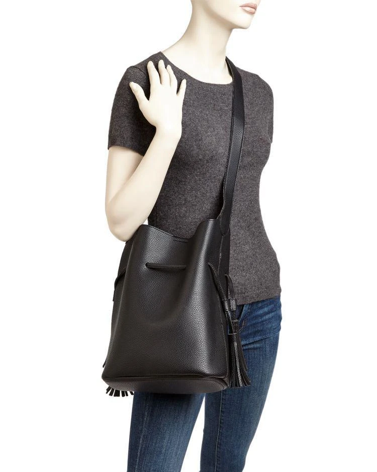 商品Street Level|Drawstring Crossbody,价格¥202,第2张图片详细描述