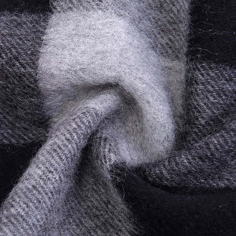 Burberry 巴宝莉 格纹拉绒羊绒围巾 3942874-灰色商品第2张图片规格展示