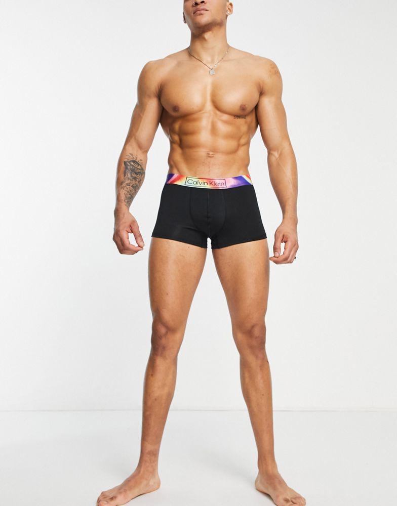 商品Calvin Klein|Calvin Klein pride cotton trunk with contrast waistband in black,价格¥167,第6张图片详细描述