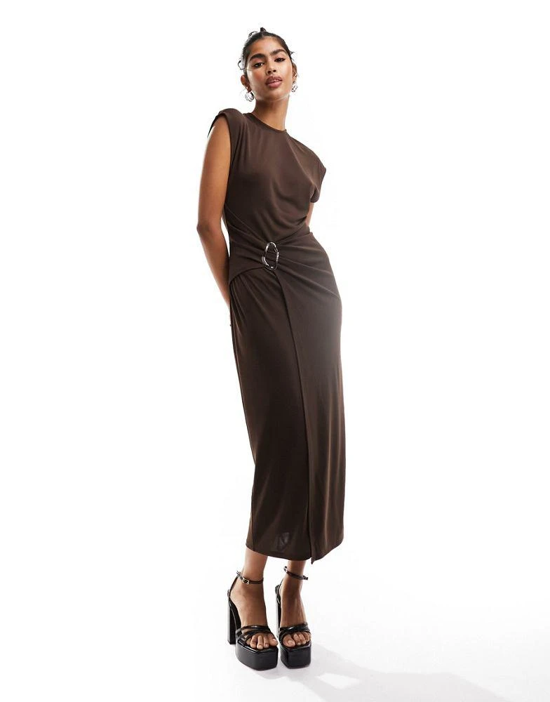 商品ASOS|ASOS DESIGN drape dress with hardware trim and grown on cap sleeve in chocolate,价格¥340,第1张图片