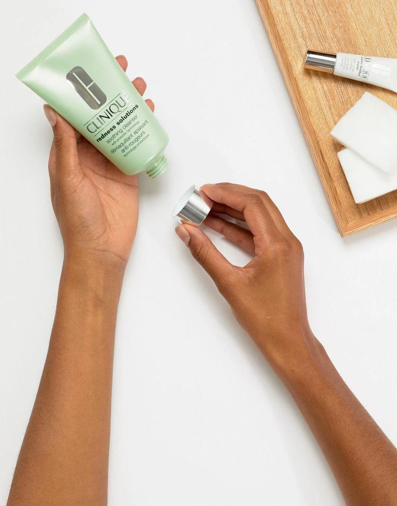商品Clinique|Clinique Redness Solutions Soothing Cleanser 150ml,价格¥281,第2张图片详细描述