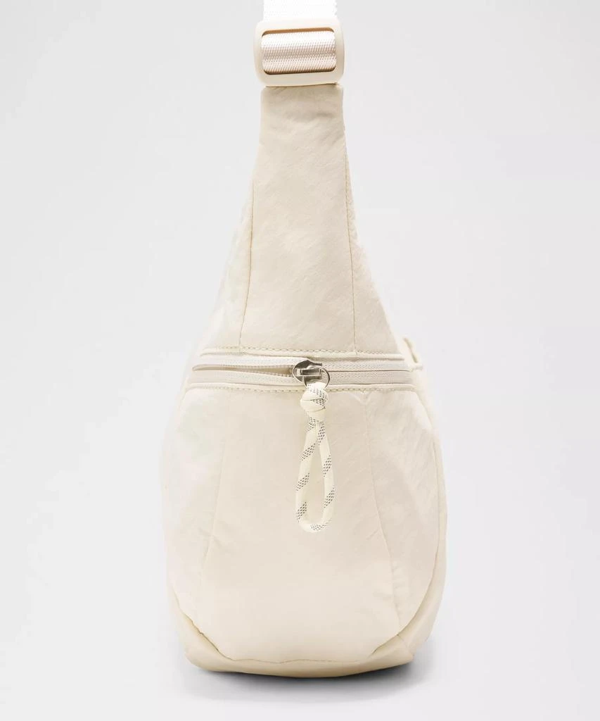 Slouchy Sling Bag 6L 商品