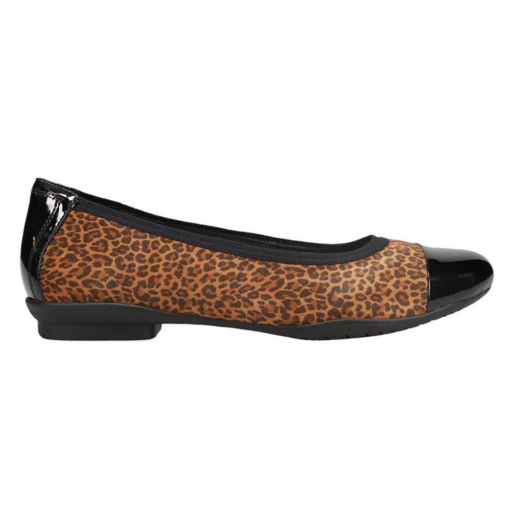 商品Clarks|Sara Orchid Leopard Ballet Flats,价格¥154,第1张图片