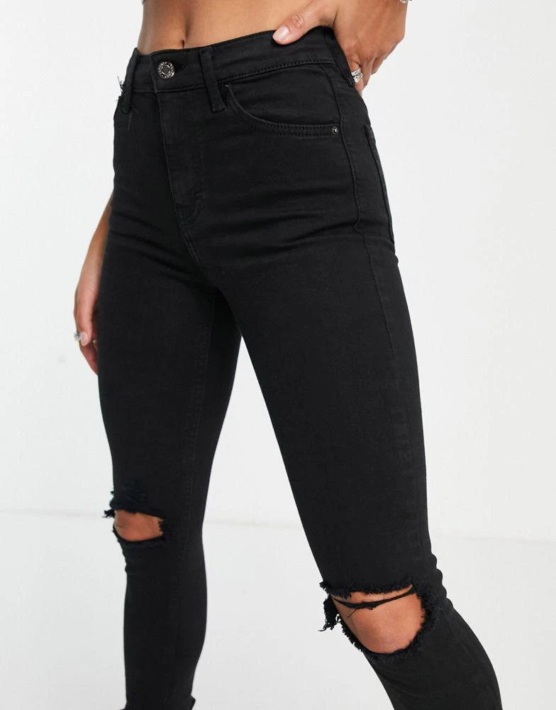 商品Topshop|Topshop Petite Jamie jeans with knee rips in black ,价格¥242,第3张图片详细描述