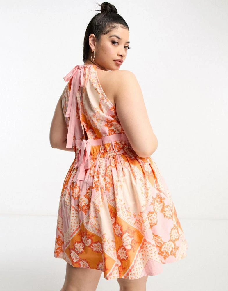 商品ASOS|ASOS DESIGN Curve halter mini sundress in pink scarf print,价格¥205,第3张图片详细描述