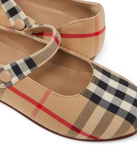 商品Burberry|Burberry Check Mary Jane flats,价格¥3018,第5张图片详细描述