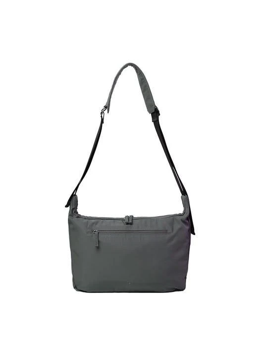 商品PLAYIAN|Essential Grey Messenger Bag,价格¥771,第2张图片详细描述