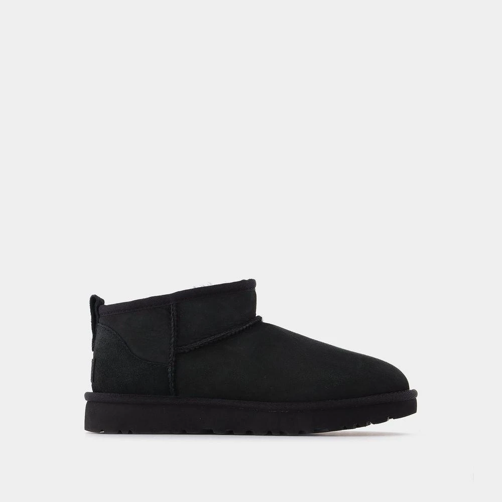 商品UGG|Classic Ultra Women in Black Shearling,价格¥1151,第1张图片