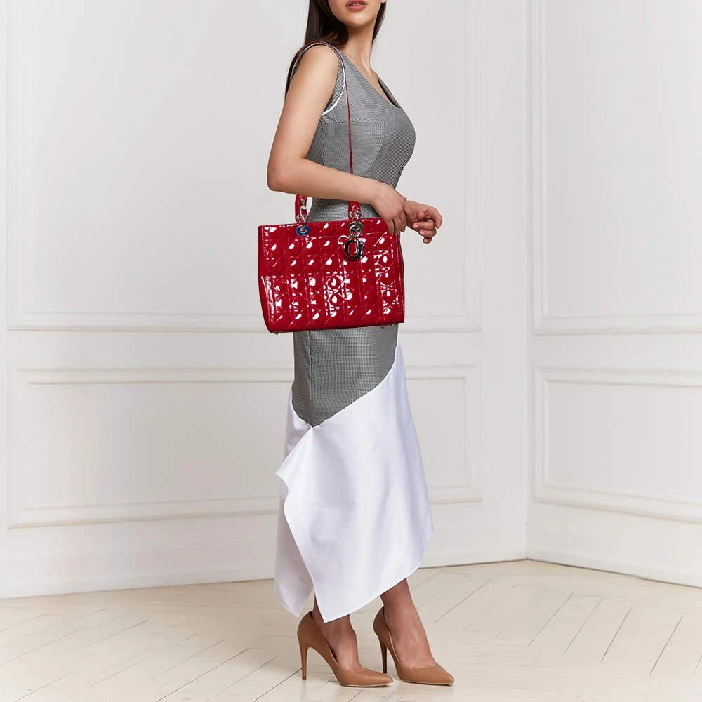 商品[二手商品] Dior|Dior Red Cannage Patent Leather Large Lady Dior Tote,价格¥9972,第2张图片详细描述