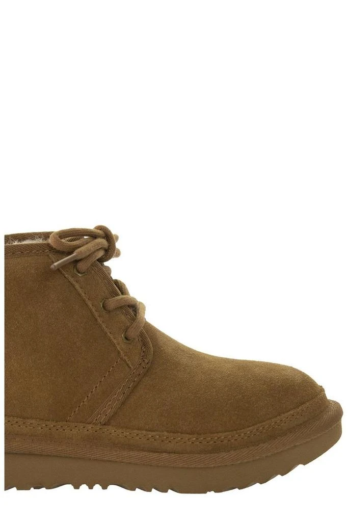 UGG Kids Neumel II Round Toe Lace-Up Boots 商品