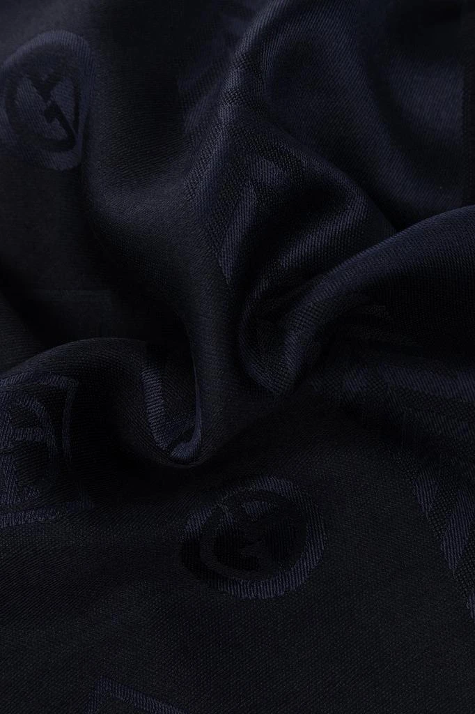 商品Giorgio Armani|Giorgio Armani Logo-Jacquard Frayed Edge Scarf,价格¥1864,第2张图片详细描述