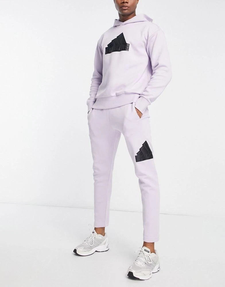 商品Adidas|adidas Sportswear future icons BOS joggers in lilac,价格¥476,第4张图片详细描述