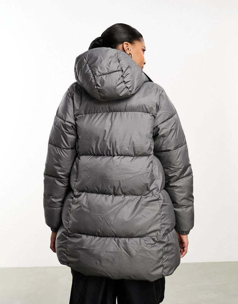 商品Columbia|Columbia Puffect mid hooded puffer coat in grey Exclusive at ASOS,价格¥924,第3张图片详细描述