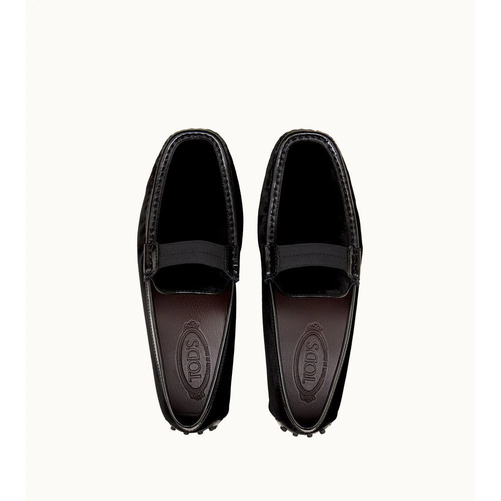 商品Tod's|Gommino Driving Shoes in Velvet,价格¥1286,第5张图片详细描述