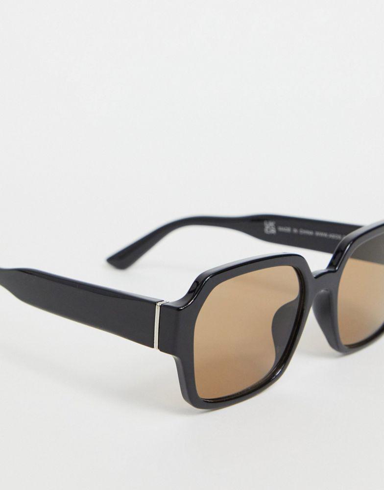 ASOS DESIGN 70's square sunglasses in black plastic with smoke brown lens商品第3张图片规格展示