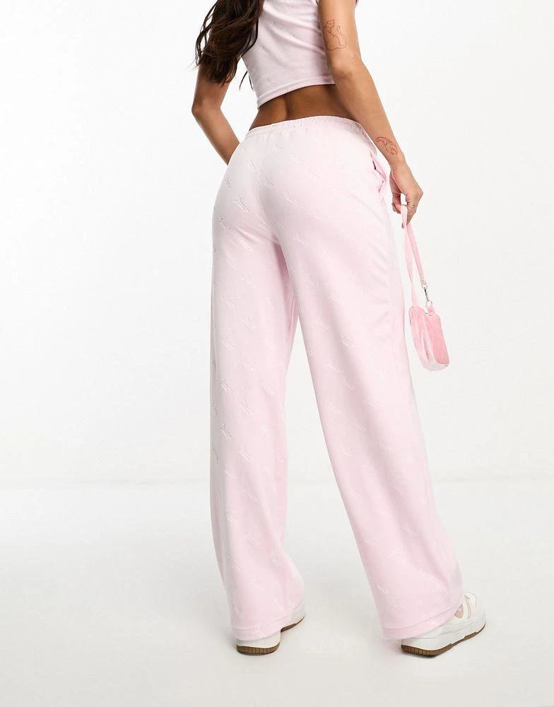 商品Juicy Couture|Juicy Couture velour embossed straight leg joggers co-ord in pink,价格¥616,第2张图片详细描述
