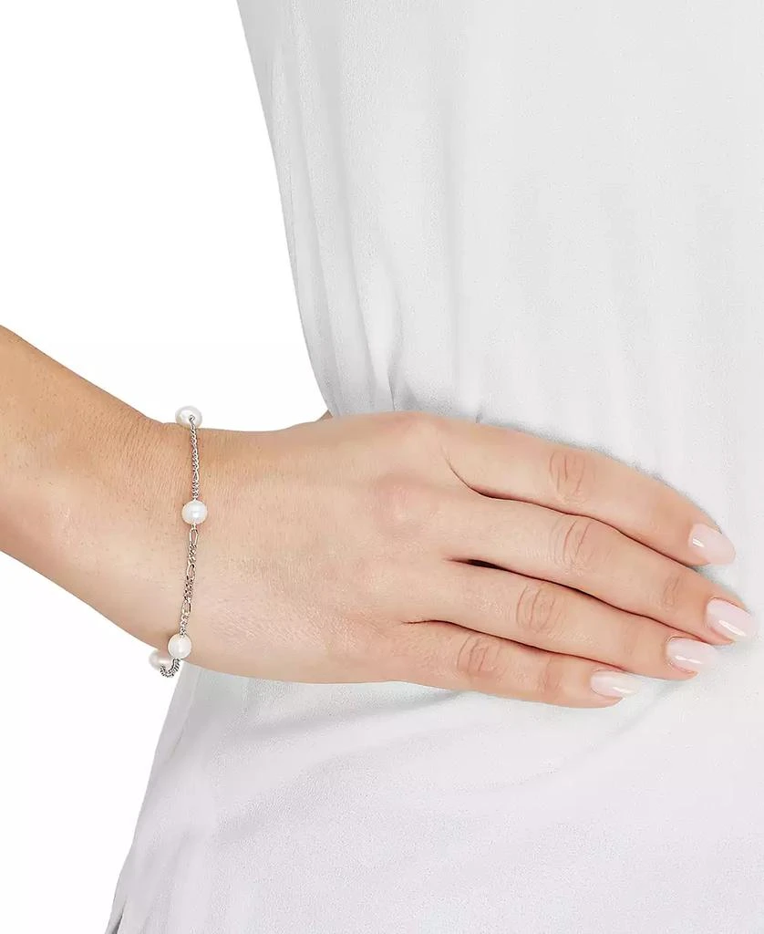 商品Macy's|Cultured Freshwater Potato Pearl (6 - 6-1/2mm) Station Figaro Link Bracelet in Sterling Silver,价格¥344,第2张图片详细描述