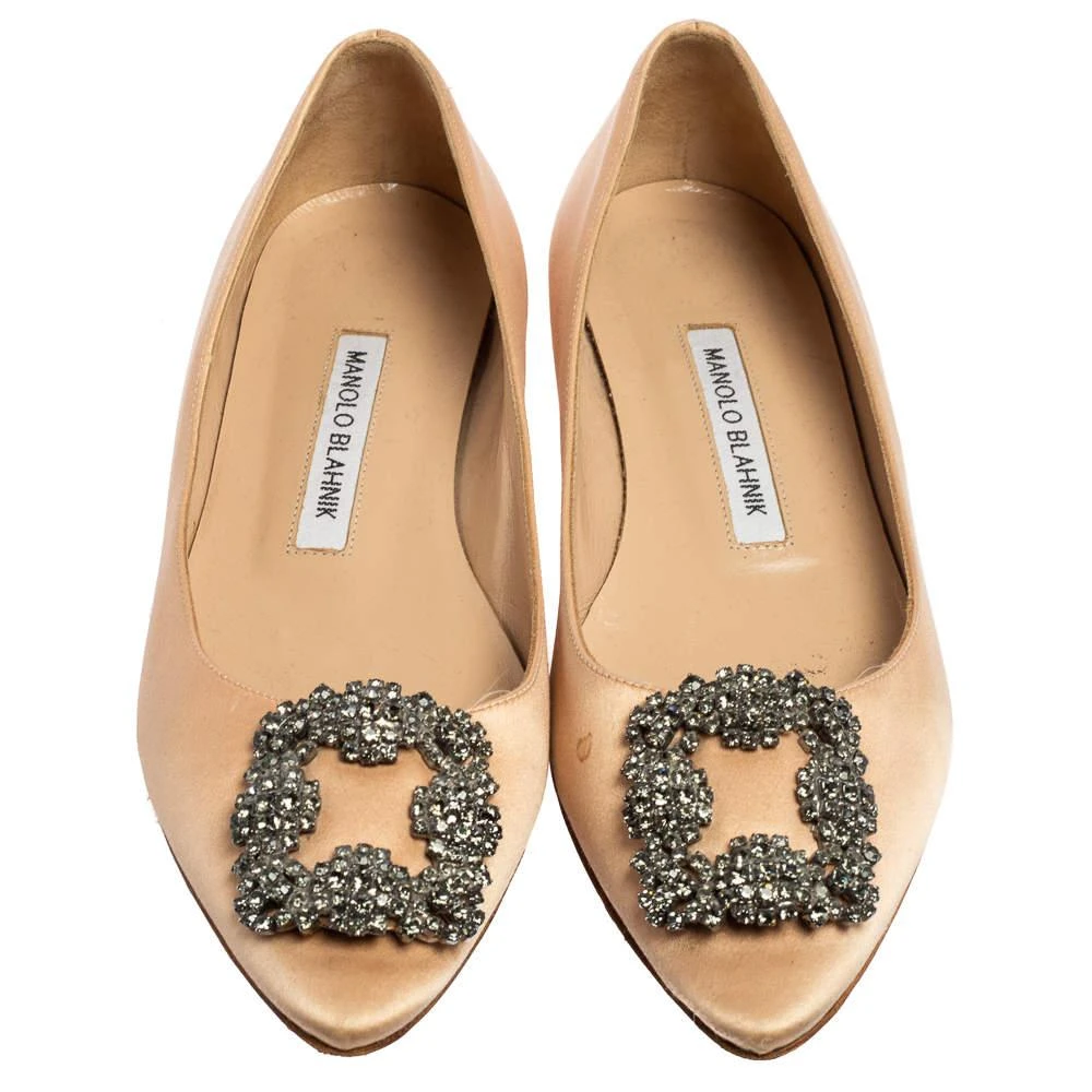 商品[二手商品] Manolo Blahnik|Manolo Blahnik Beige Satin Hangisi Flat Pumps Size 37,价格¥1405,第3张图片详细描述