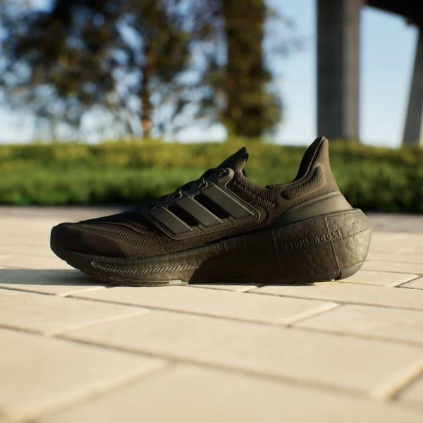 Ultraboost Light Running Shoes 商品