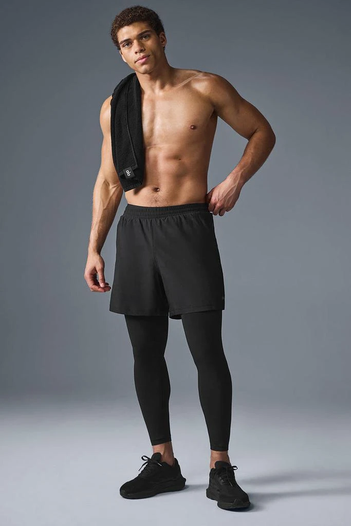 商品Alo|5" Revival 2-in-1 Pant - Anthracite/Black,价格¥904,第5张图片详细描述