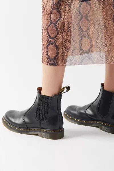 商品Dr. Martens|Dr. Martens Women's 2976 Smooth Leather Chelsea Boot,价格¥1272,第2张图片详细描述