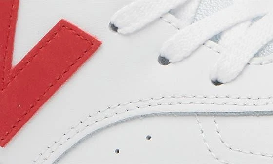 BB80 Basketball Sneaker 商品