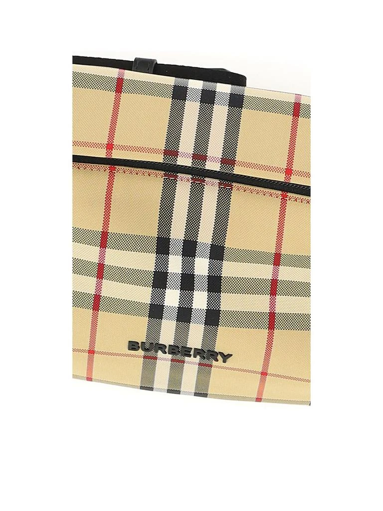 商品Burberry|Burberry Technical Fabric Belt Bag,价格¥4777,第3张图片详细描述