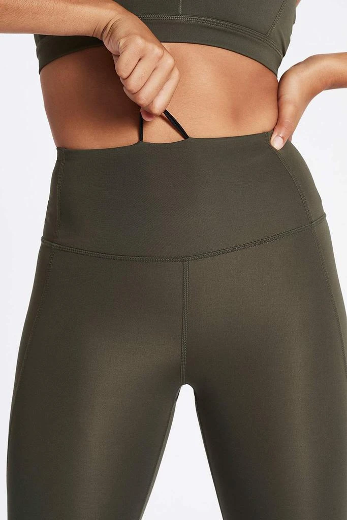 商品Nimble Activewear|On Track 7/8 Legging - Black Olive,价格¥904,第3张图片详细描述