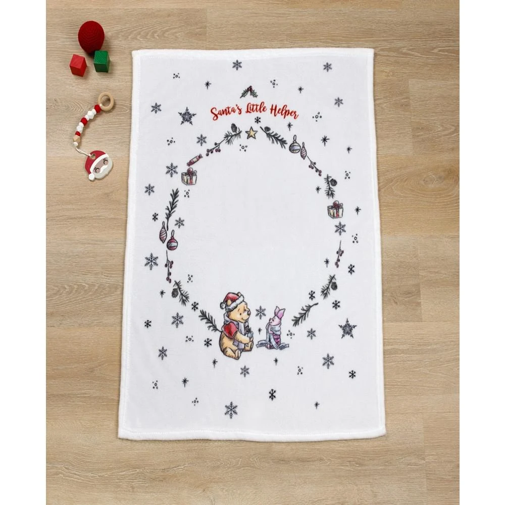 商品Disney|Winnie the Pooh Santa's Little Helper Photo Op Baby Blanket,价格¥366,第2张图片详细描述