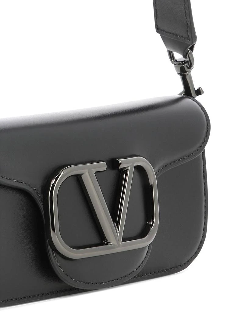 商品Valentino|Mini Locò Crossbody Bags Black,价格¥8444,第4张图片详细描述