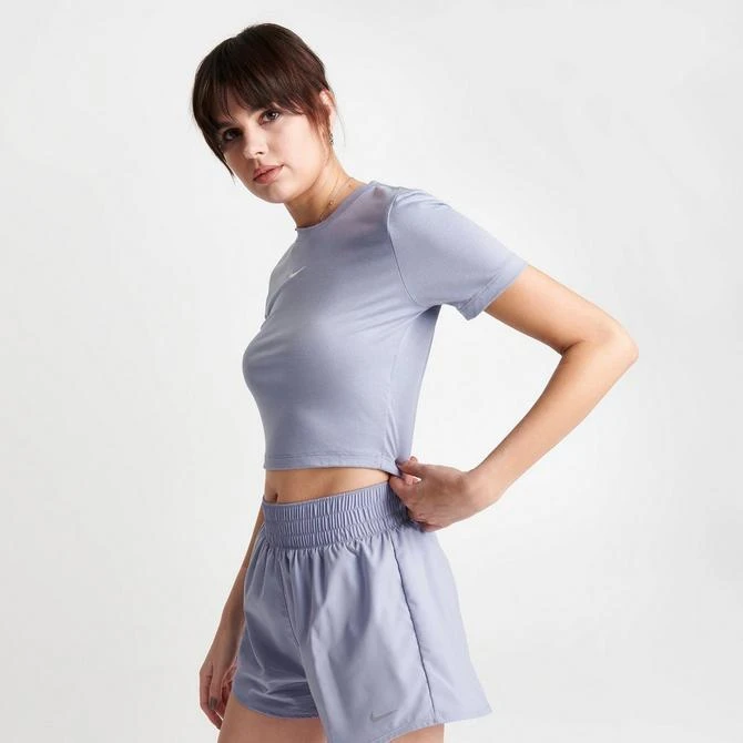 商品NIKE|Women's Nike Essential Crop T-Shirt,价格¥75,第3张图片详细描述