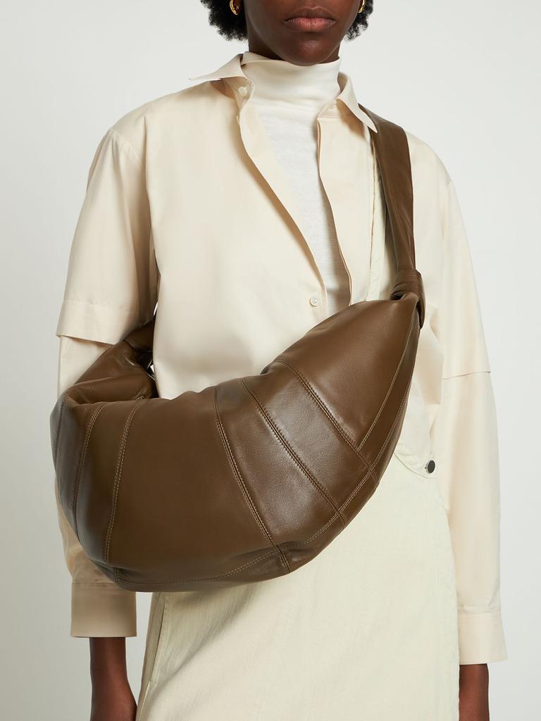 Large Croissant Leather Shoulder Bag商品第1张图片规格展示